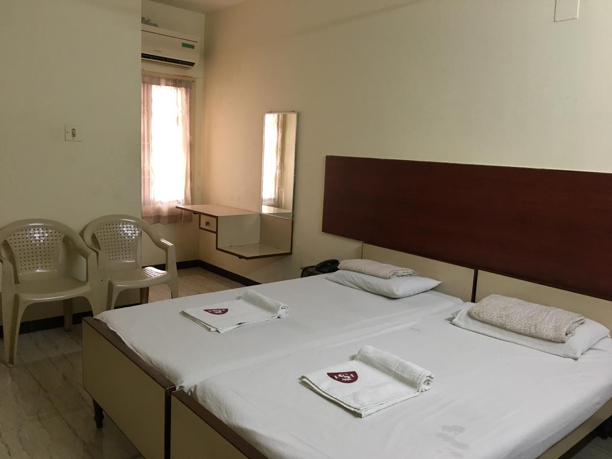 Hotel Subashini International Chennai Dış mekan fotoğraf